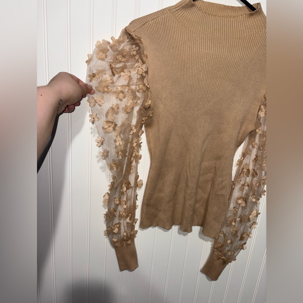 Almost Famous Tan Sweater with Floral Sheer Sleeves| Size Large - Picture 3 of 5